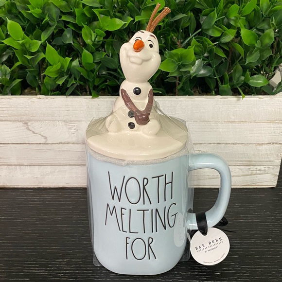 Rae Dunn WORTH MELTING FOR Olaf Topper Mug - Picture 2 of 6
